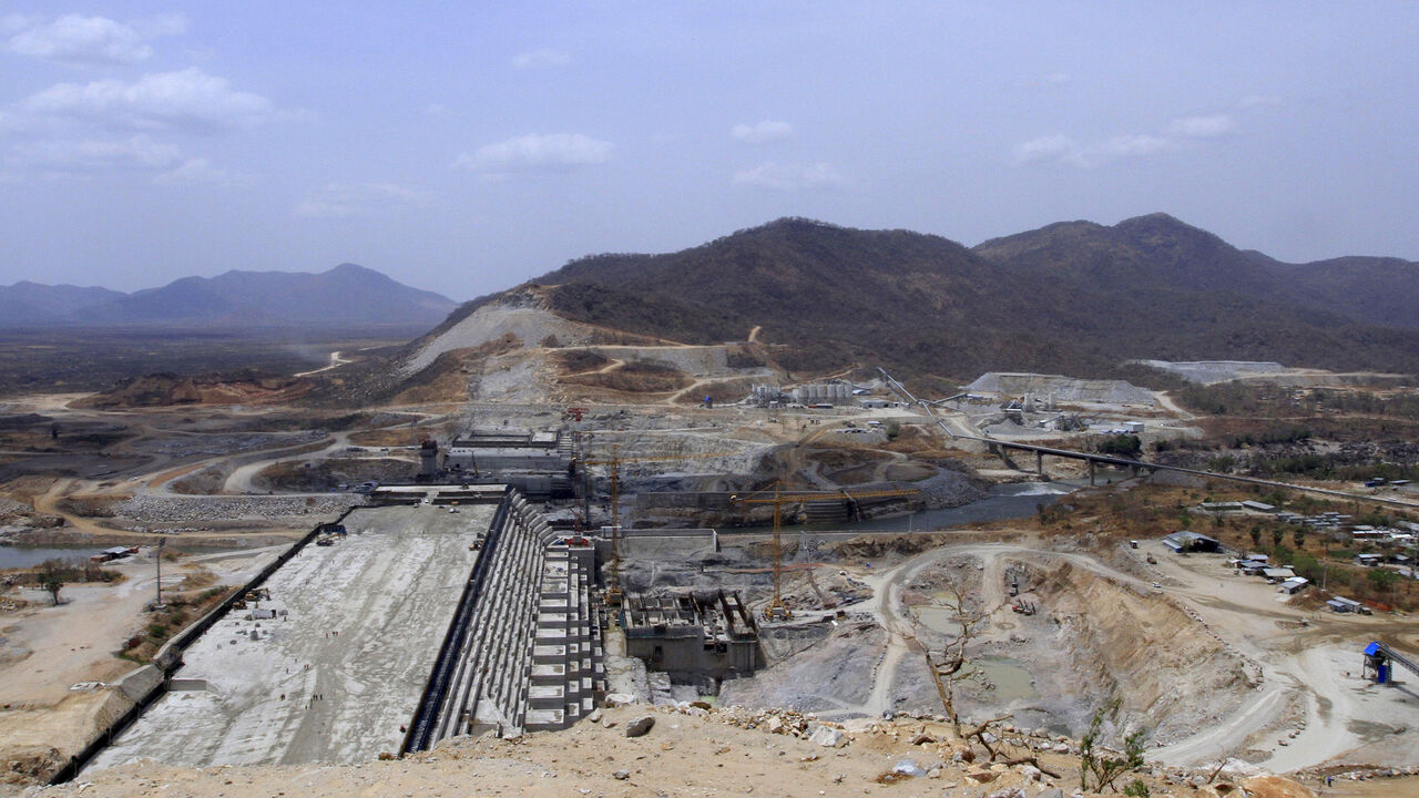 ETHIOPIA-CONSTRUCTION/ RTR4VQ4B.jpg