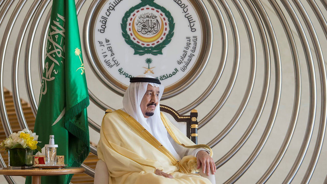 ARAB-SUMMIT/ RTX5PV0A.jpg