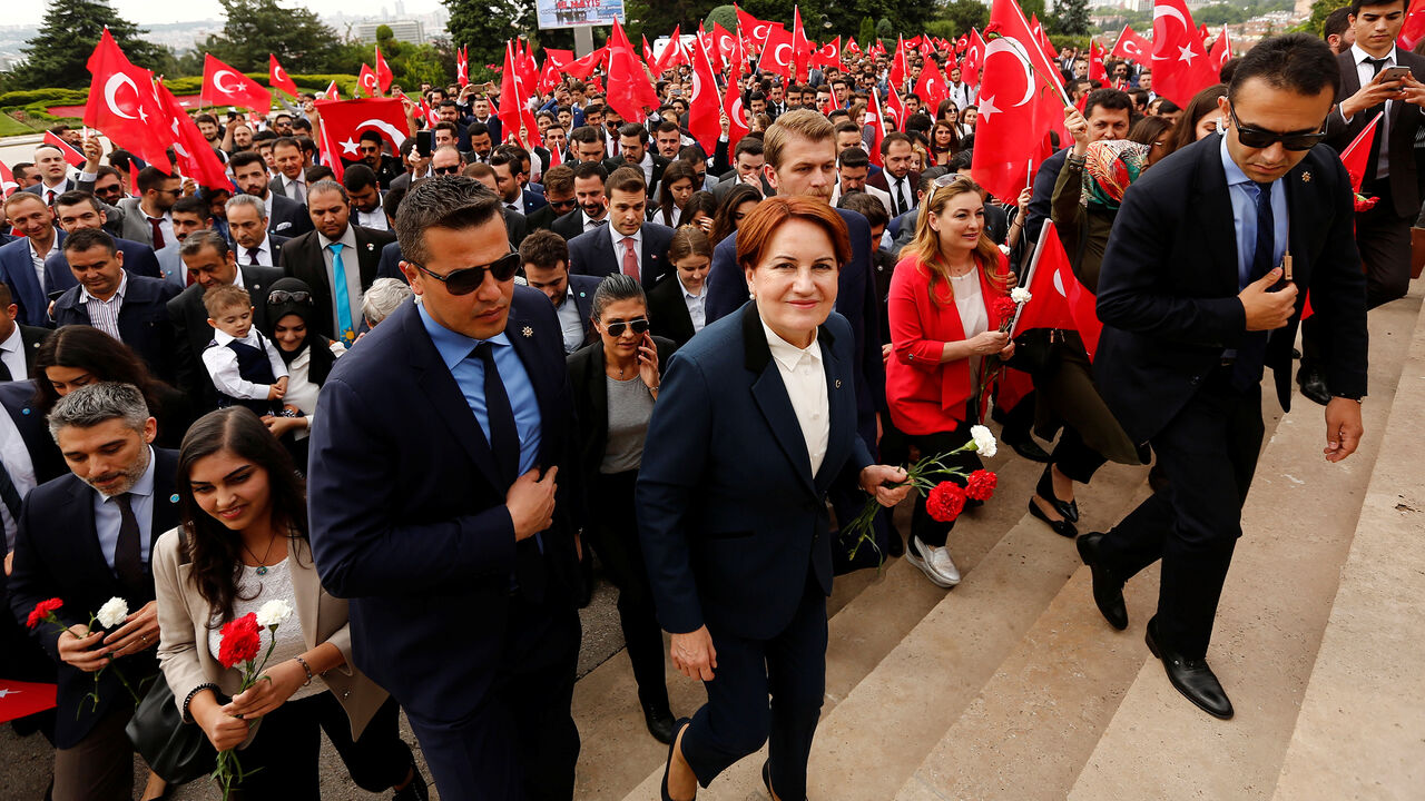 TURKEY-ELECTION/ Meral Aksener, leader of the opposition Iyi (Good) Party and a candidate in the June 24 presidential snap election, arrives at Anitkabir, the mausoleum of modern Turkey's founder Mustafa Kemal Ataturk, to attend a Youth and Sports Day celebration in Ankara, Turkey May 19, 2018. REUTERS/Murad Sezer - RC141A555330