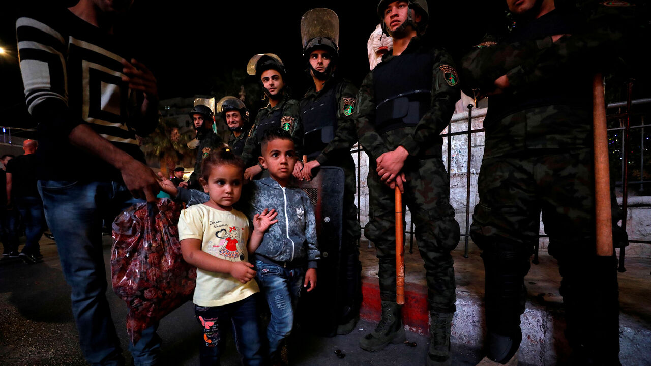 ISRAEL-PALESTINIANS/RIFT RTX68Z48.jpg