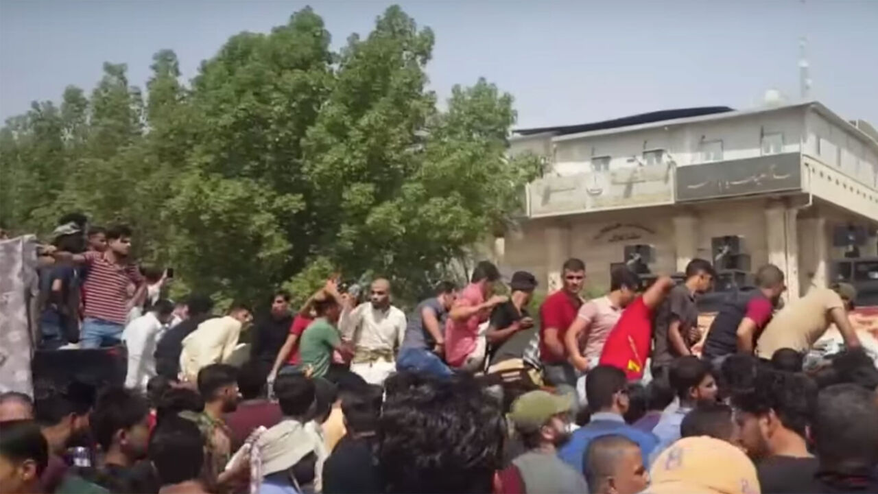 Basra_Protest.jpg
