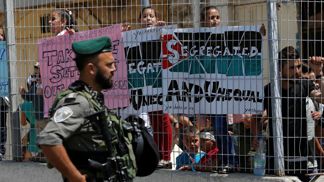 ISRAEL-PALESTINIANS/ RTX3EIYG.jpg