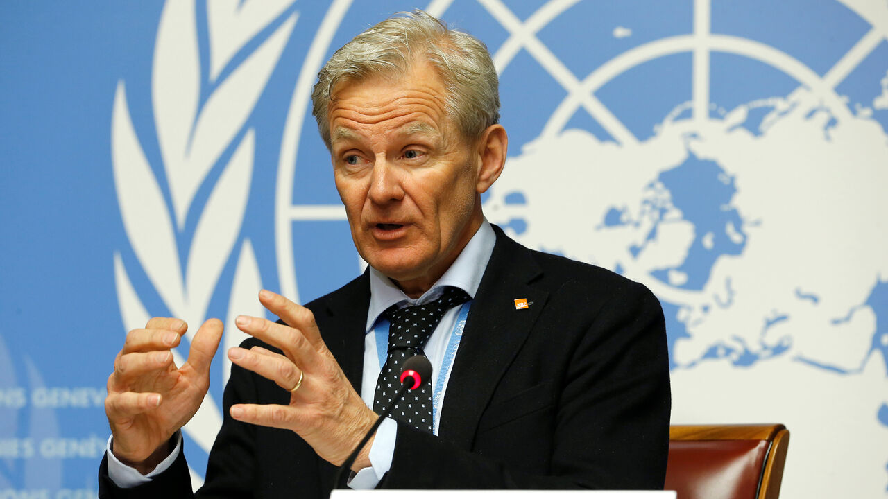 MIDEAST-CRISIS/SYRIA-UN Special Advisor to the United Nations Special Envoy for Syria, Jan Egeland, adresses the media during a news conference in Geneva, Switzerland, April 4, 2018. REUTERS/Pierre Albouy - RC1DA4ACDBC0