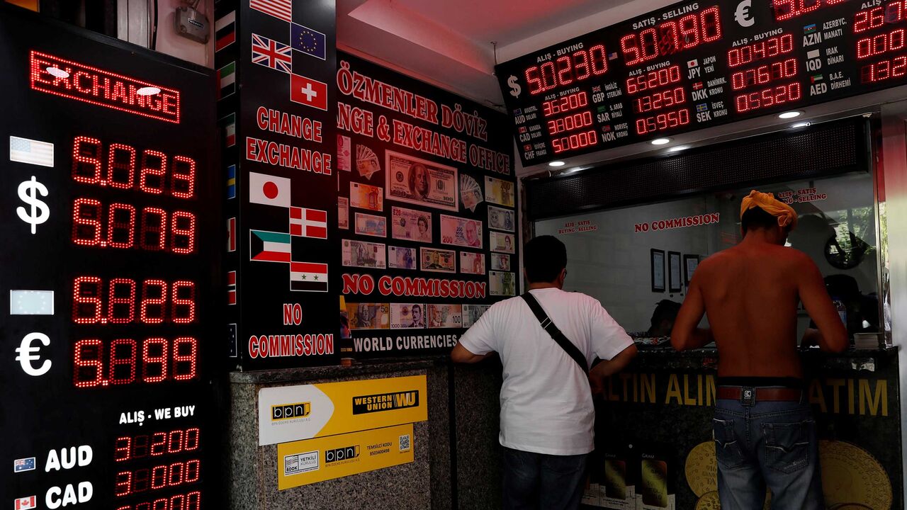 TURKEY-CURRENCY/ RTX6DOEY.jpg