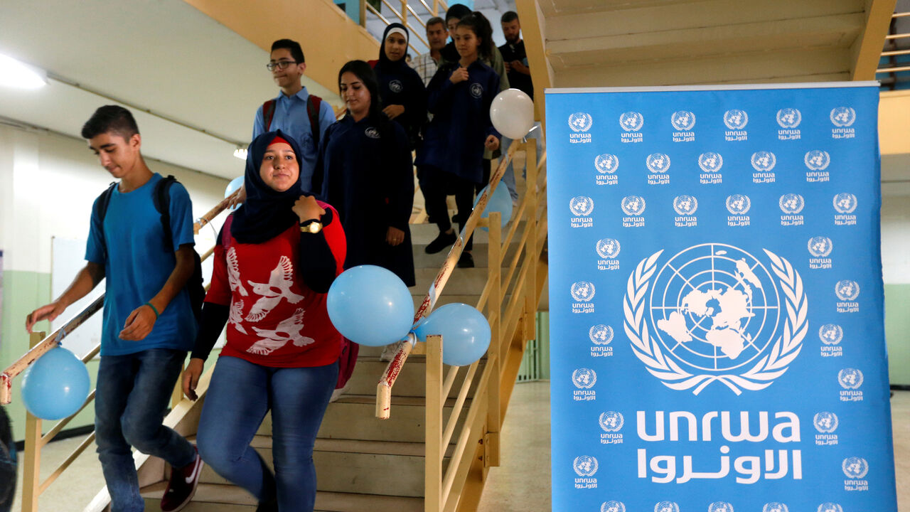 USA-PALESTINIANS/UNRWA-LEBANON-SCHOOLS Palestinian students are seen at UNRWA school in Beirut, Lebanon September 3, 2018. REUTERS/ Mohamed Azakir - RC1FB53825F0