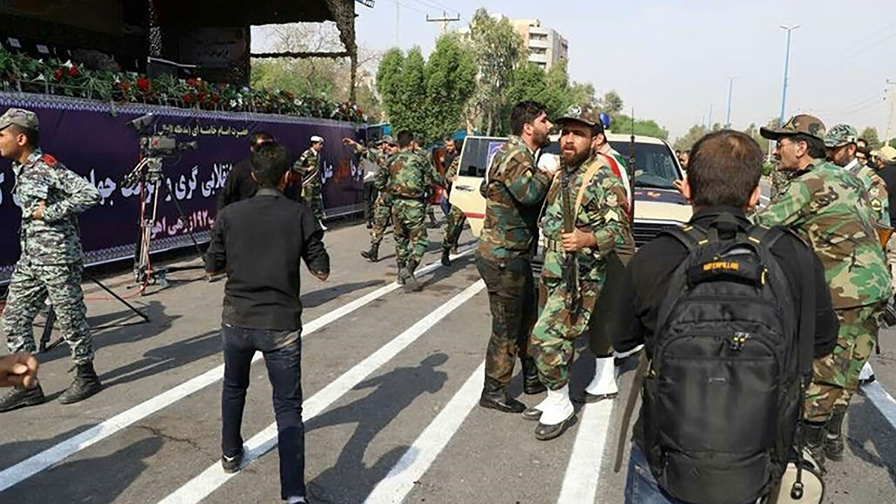 IRAN-MILITARY/ATTACK A general view of the attack during the military parade in Ahvaz, Iran September 22, 2018. Tasnim News Agency/via REUTERS ATTENTION EDITORS - THIS PICTURE WAS PROVIDED BY A THIRD PARTY - RC14B6B8F350