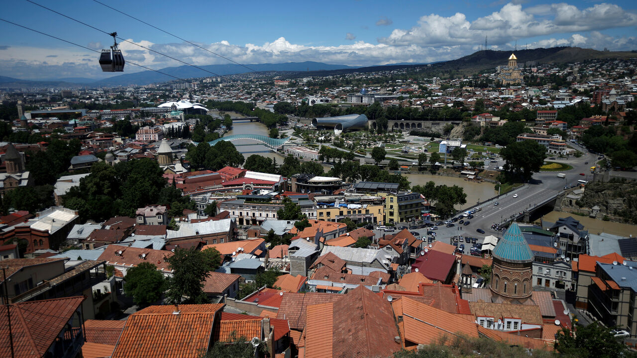GEORGIA-CITYSCAPE/ A general view shows the city of Tbilisi, Georgia, June 8, 2016. REUTERS/David Mdzinarishvili - D1AETIXBTSAB