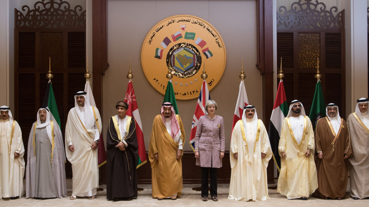 93713478 MANAMA, BAHRAIN - DECEMBER 07: (L-R) Prime Minister of Bahrain, Sheik Halifa; Emir of Kuwait, Sabah Al-Ahmad Al-Jaber Al-Sabah; Emir of Qatar, Sheikh Tamim bin Hamad Al Thani; Sultan of Oman, Qaboos bin Said al Said; King Salman bin Abdulaziz of Saudi Arabia; British Prime Minister, Theresa May; King of Bahrain, Hamad bin Isa Al Khalifa; Vice president and Prime Minister of the United Arab Emirates, and Emir of Dubai, Sheikh Mohammed bin Rashid Al Maktoum; Bahrain's Crown Prince, Sheikh Salman bahrain; Gen