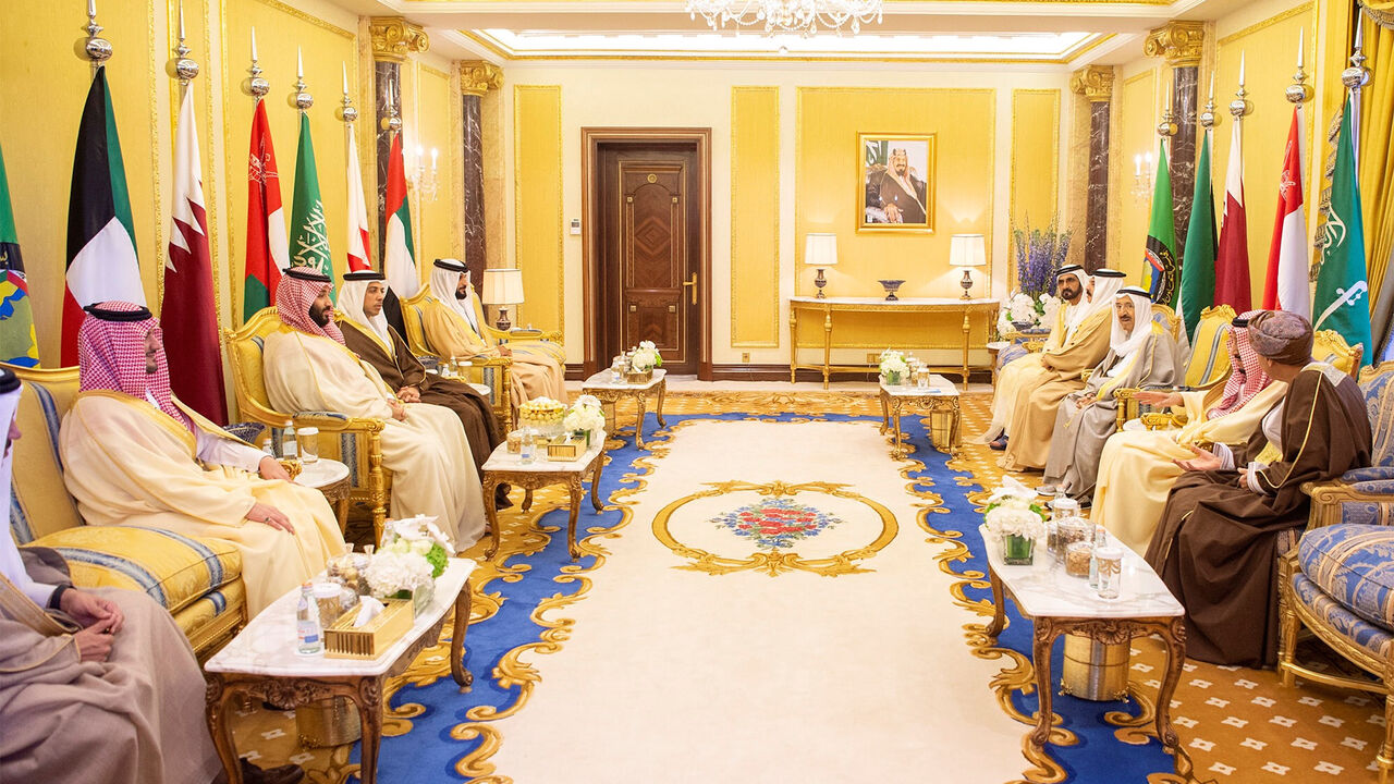 GULF-QATAR/ The Gulf Cooperation Council's (GCC) Leaders are seen ahead of their Summit meeting in Riyadh, Saudi Arabia December 9, 2018. Bandar Algaloud/Courtesy of Saudi Royal Court/Handout via REUTERS ATTENTION EDITORS - THIS PICTURE WAS PROVIDED BY A THIRD PARTY - RC1A2BB78CC0