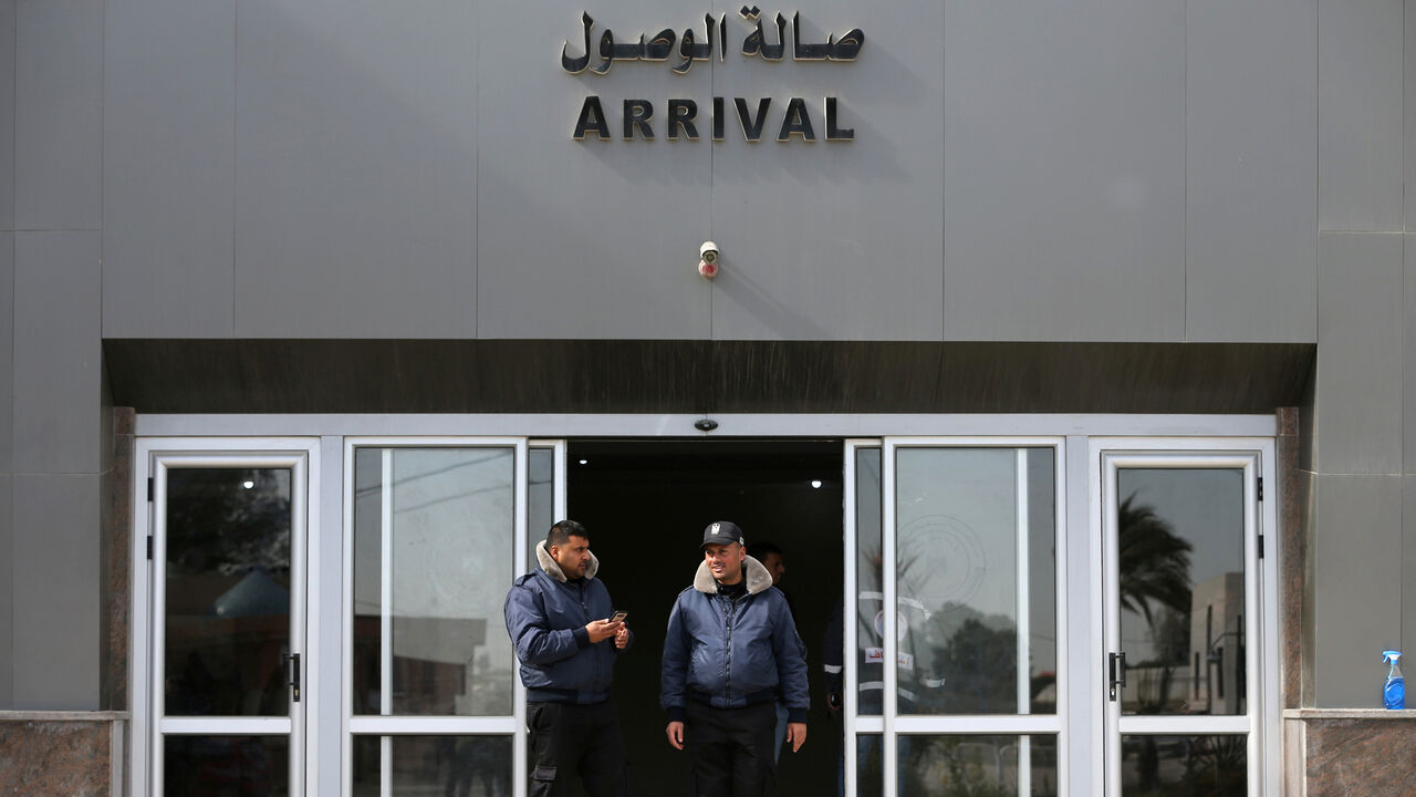 PALESTINIANS-GAZA/EGYPT Palestinian Hamas-hired policemen stand at Rafah border crossing with Egypt, in the southern Gaza Strip January 8, 2019. REUTERS/Ibraheem Abu Mustafa - RC1796B5BC10