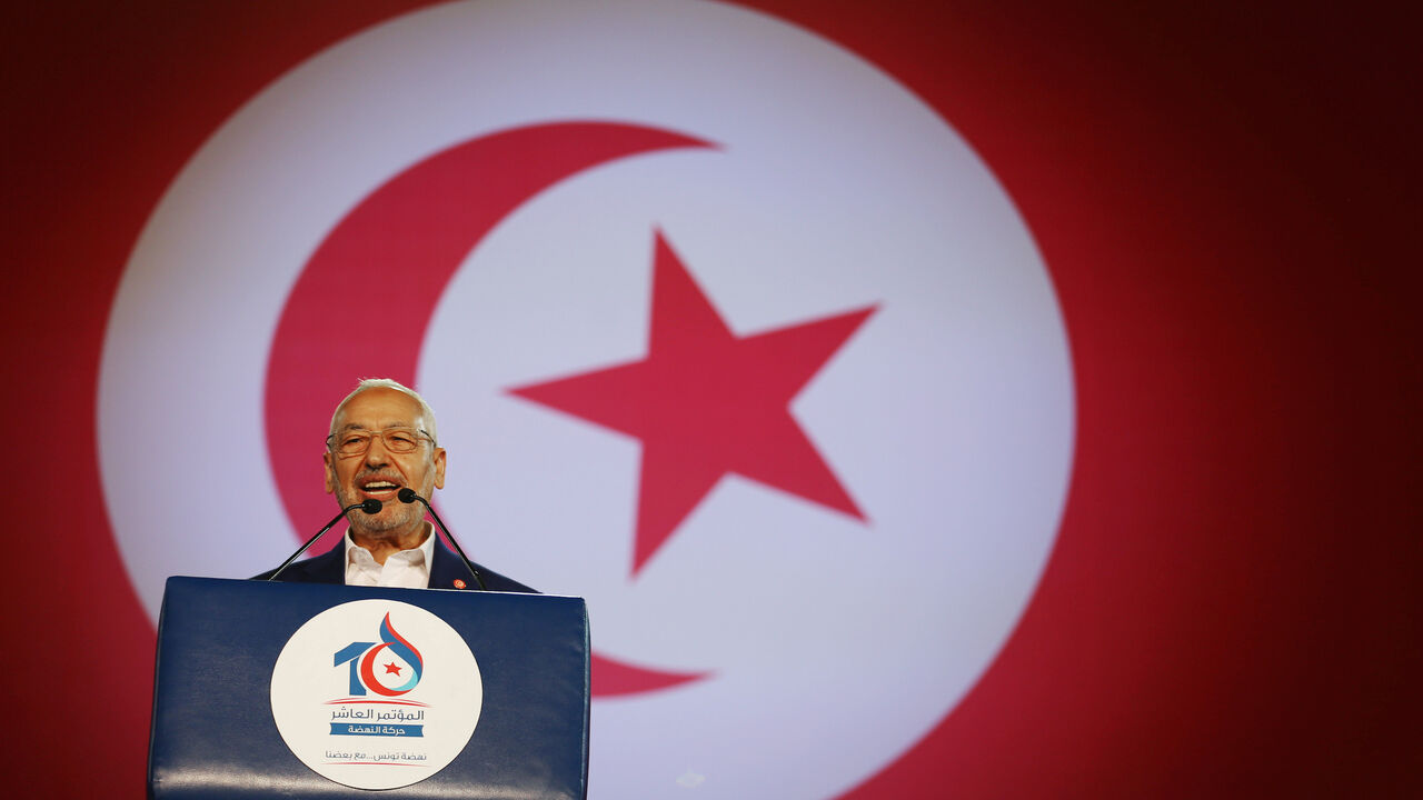 TUNISIA-POLITICS/ Rached Ghannouchi, leader of the Islamist Ennahda movement, speaks during the movement's congress in Tunis, Tunisia May 20, 2016. REUTERS/Zoubeir Souissi - S1BETFETVCAA