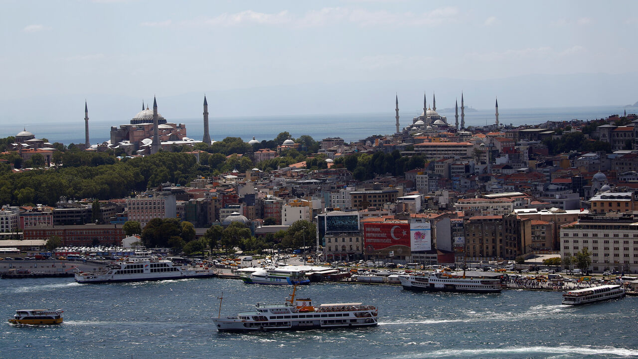 GLOBAL-TOURISM/ The old city is pictured from Galata tower in Istanbul, Turkey, August 1, 2017. REUTERS/Murad Sezer - RC116E529E60