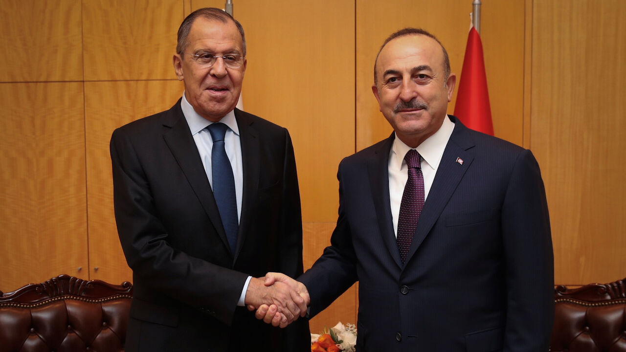 MIDEAST-CRISIS/SYRIA-TURKEY Minister of Foreign Affairs of Turkey Mevlut Cavusoglu meets Russian Foreign Minister Sergei Lavrov in Istanbul, Turkey October 27, 2018. Cem Oskuz/Pool via REUTERS - RC1FE28A77A0