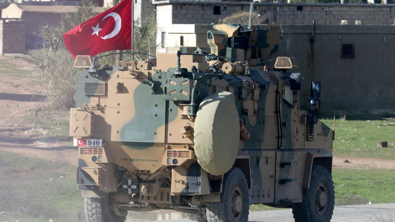 MIDEAST-CRISIS/SYRIA-YPG A Turkish military vehicle drives at Manbij countryside, Syria December 29, 2018. REUTERS/Khalil Ashawi - RC11D6A7B320
