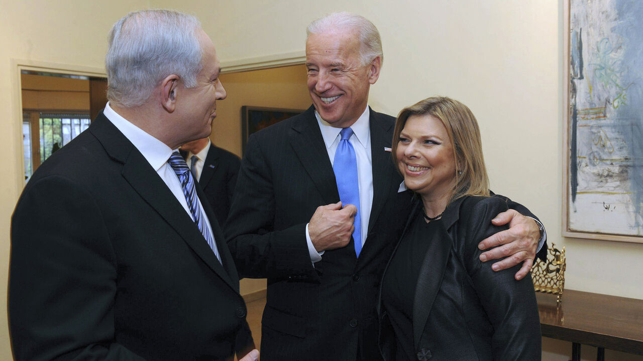 USA-ISRAEL/BIDEN Israel's Prime Minister Benjamin Netanyahu (L) and his wife Sara stand with U.S. Vice President Joe Biden (C) in Jerusalem March 9, 2010, in this picture released by the Israeli Government Press Office (GPO). Biden assured Israel on Tuesday of Washington's commitment to its security and preventing Iran from producing nuclear weapons. REUTERS/Avi Ohayon/GPO/Handout (JERUSALEM - Tags: POLITICS) FOR EDITORIAL USE ONLY. NOT FOR SALE FOR MARKETING OR ADVERTISING CAMPAIGNS. ISRAEL OUT. NO COMMERCIAL OR EDITORIAL