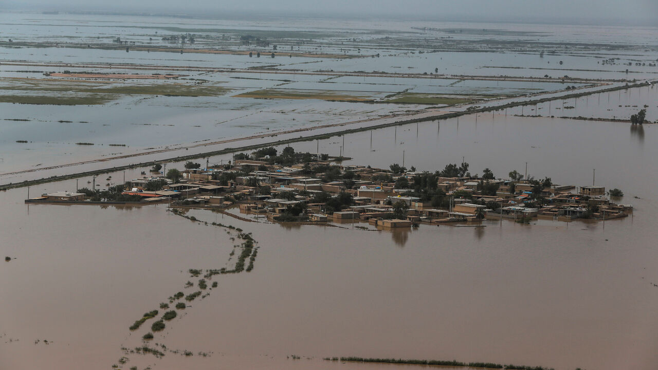 IRAN-FLOODS/ An aerial view of flooding in Khuzestan province, Iran, April 5, 2019. Picture taken April 5, 2019. Mehdi Pedramkhoo/Tasnim News Agency/via REUTERS ATTENTION EDITORS - THIS PICTURE WAS PROVIDED BY A THIRD PARTY - RC114755DB10