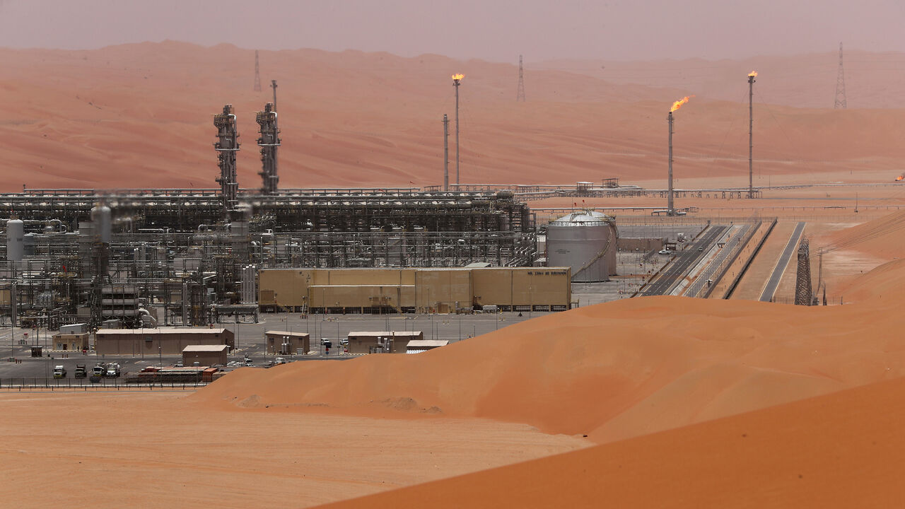 SAUDI-ARAMCO/DOWNSTREAM General view of the Natural Gas Liquids (NGL) facility in Saudi Aramco's Shaybah oilfield at the Empty Quarter in Saudi Arabia May 22, 2018. Picture taken May 22, 2018. REUTERS/Ahmed Jadallah TPX IMAGES OF THE DAY - RC1E18857C40