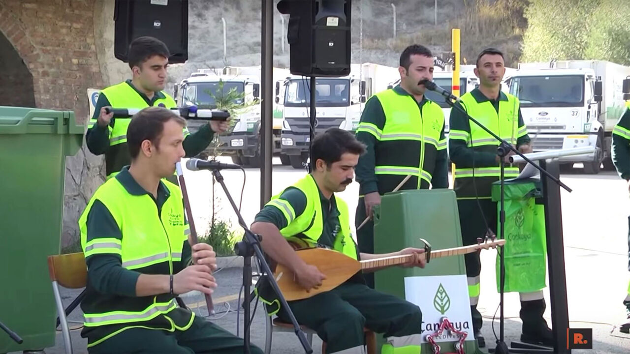 TurkishGarbageMen.jpg