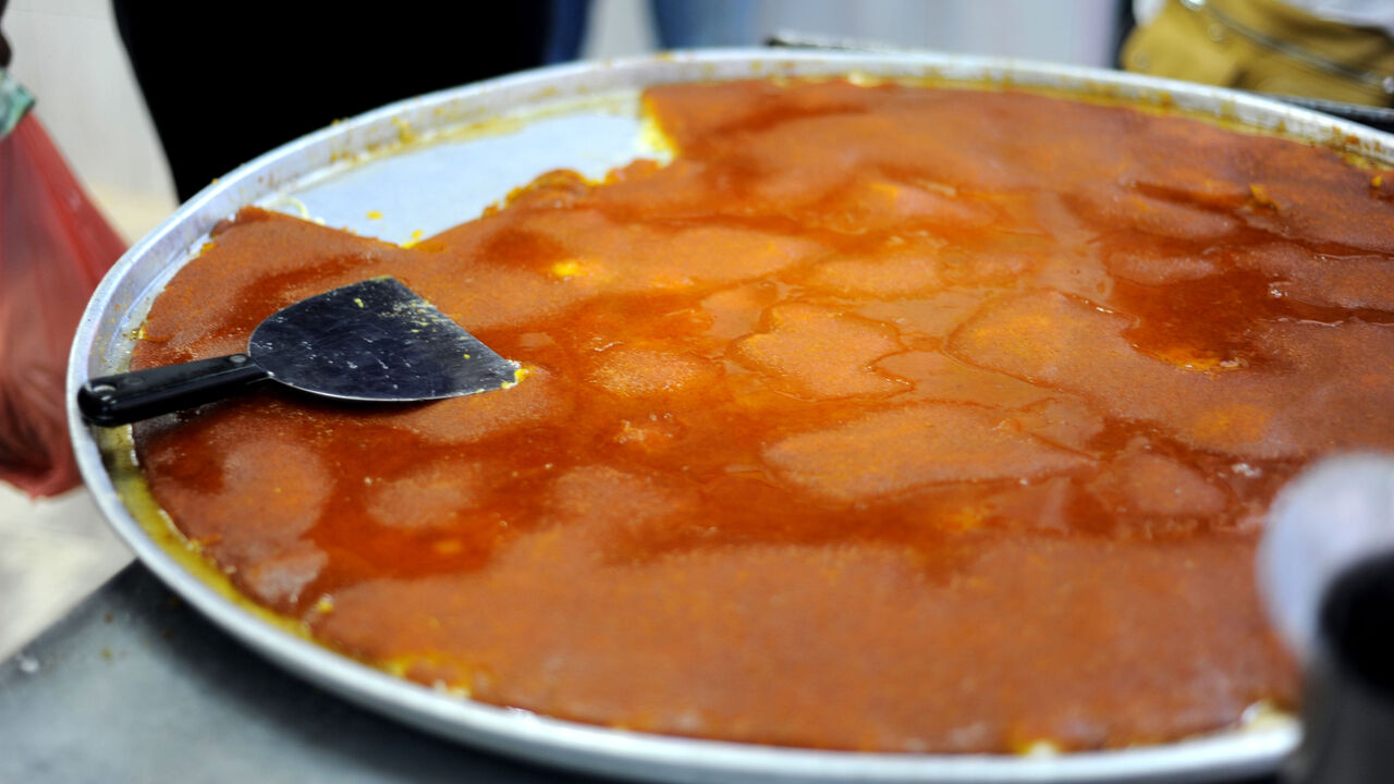 Nablus souq kanafeh Knafeh.jpg