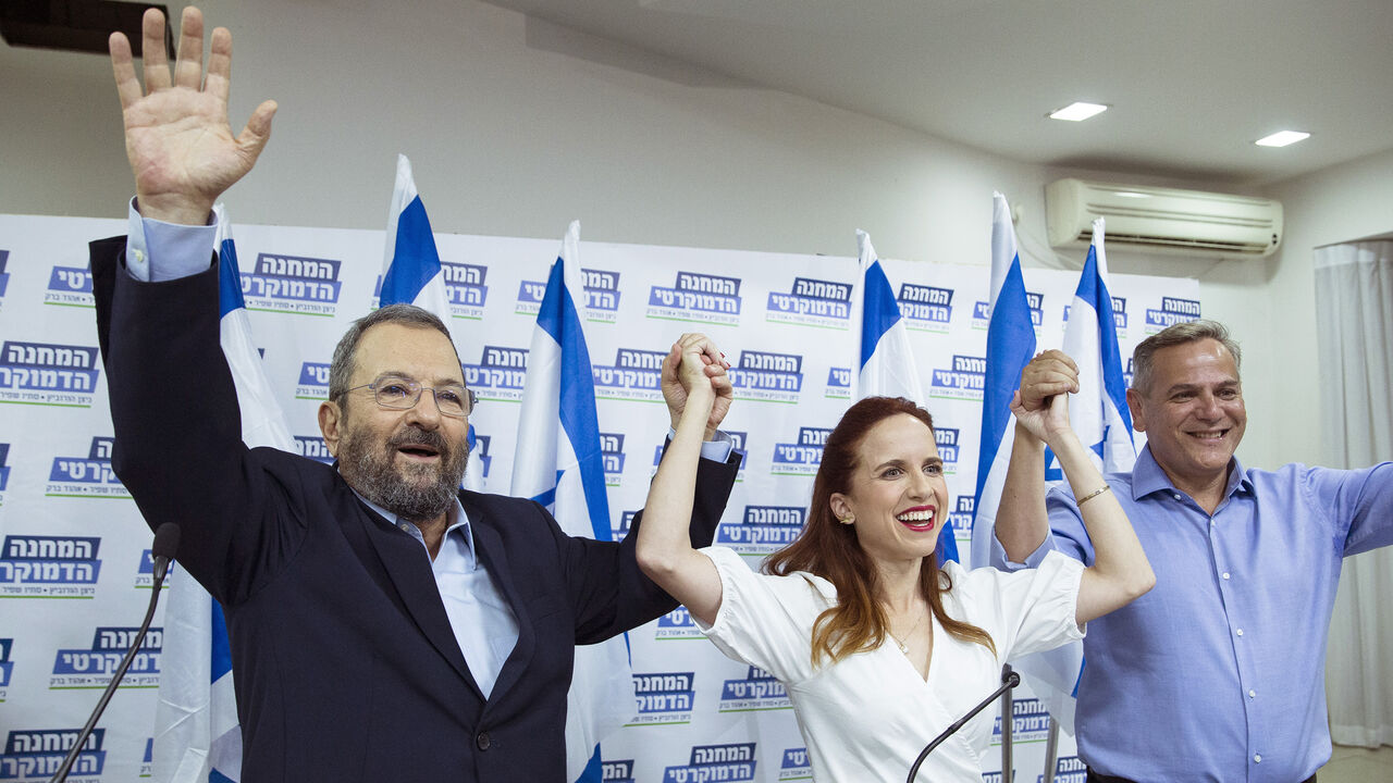 1157646532 TEL AVIV, ISRAEL - JULY 25: Former Israeli Prime Minister Ehud Barak (L), Stav Shafir of Labor Party (M) and Nitzan Horowitz of Meretz Party during a press conference on July 25, 2019 in Tel Aviv, Israel. Former Israeli Prime Minister join forces with Left Wing party Meretz and Stav Shafir of Labor ahead of September elections. (Photo by Amir Levy/Getty Images)