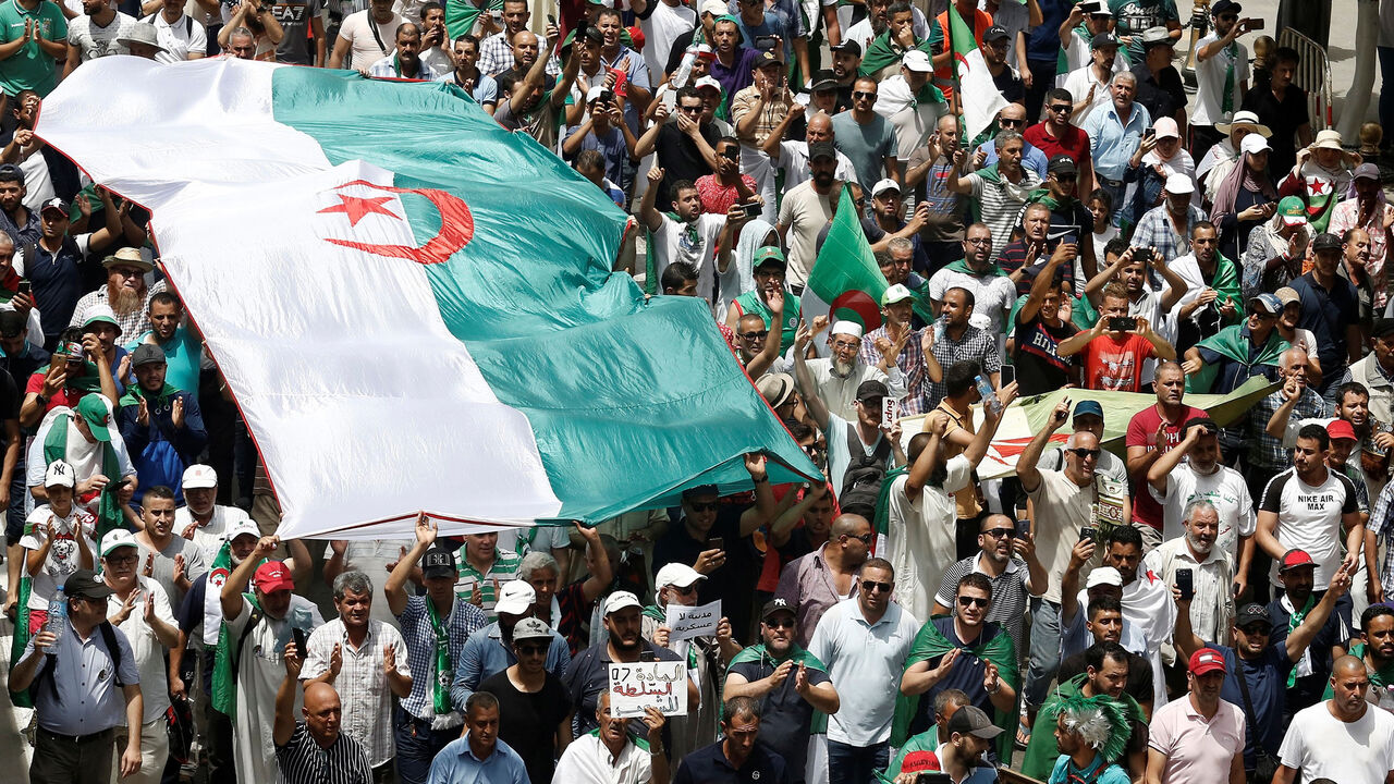 ALGERIA-PROTESTS/ RTS2L3OW.jpg