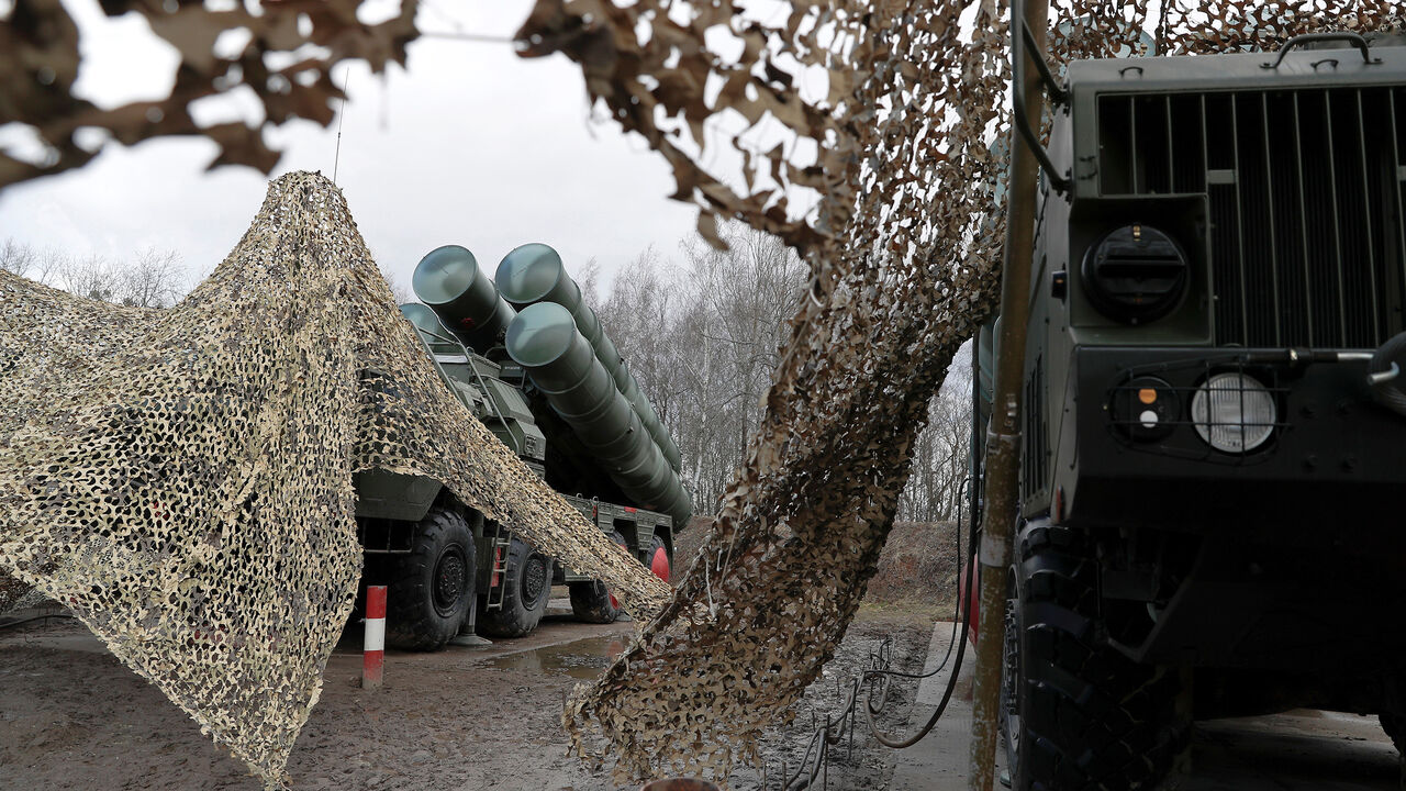 A view shows S-400 surface-to-air missile system after its deployment near Kaliningrad A view shows a new S-400 "Triumph" surface-to-air missile system after its deployment at a military base outside the town of Gvardeysk near Kaliningrad, Russia March 11, 2019. Picture taken March 11, 2019. REUTERS/Vitaly Nevar - RC179E3FA920