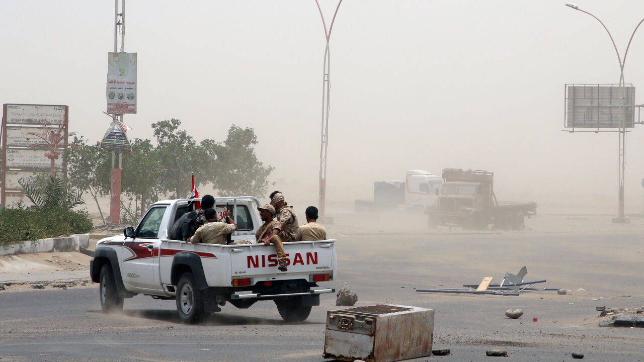 YEMEN-SECURITY/ Members of UAE-backed southern Yemeni separatist forces patrol a road during clashes with government forces in Aden, Yemen August 10, 2019. REUTERS/Fawaz Salman - RC14A6592690