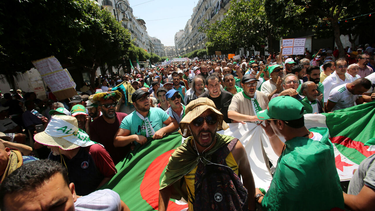 ALGERIA-PROTESTS/ RTX7156Y.jpg