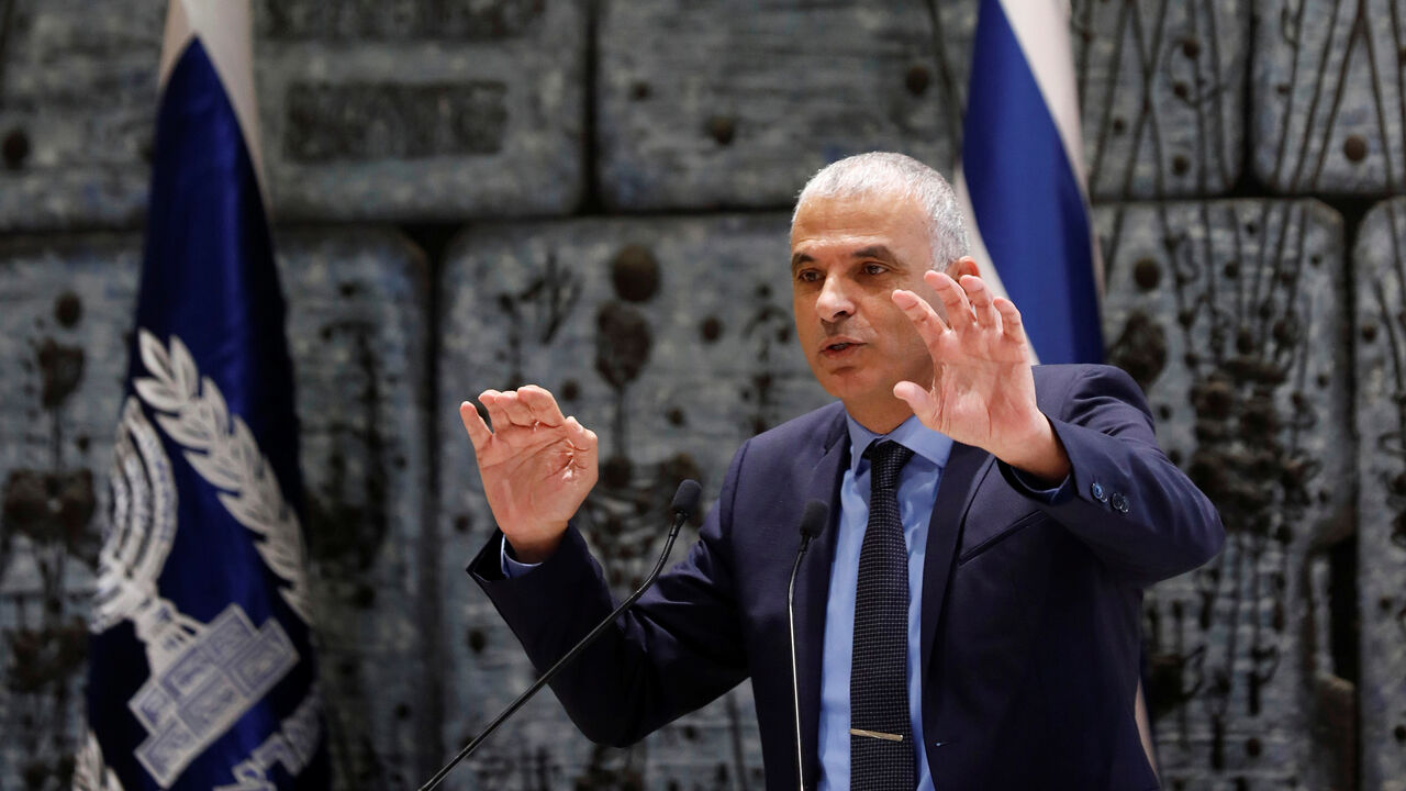 ISRAEL-CENBANK/ Israeli Finance Minister Moshe Kahlon speaks during a ceremony whereby Amir Yaron is sworn in as Bank of Israel governor by President Reuven Rivlin, in the presence of Prime Minister Benjamin Netanyahu, in Jerusalem December 24, 2018. REUTERS/Amir Cohen - RC1473F276D0
