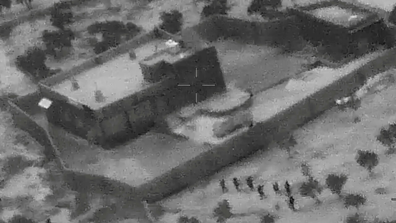 MIDEAST-CRISIS/BAGHDADI-VIDEO U.S. special forces move towards the compound of Islamic State leader Abu Bakr al-Baghdadi during a raid in the Idlib region of Syria in a still image from video October 26, 2019. Video picture taken October 26, 2019. U.S. Department of Defense/Handout via REUTERS. THIS IMAGE HAS BEEN SUPPLIED BY A THIRD PARTY. TPX IMAGES OF THE DAY - RC151E5EB540