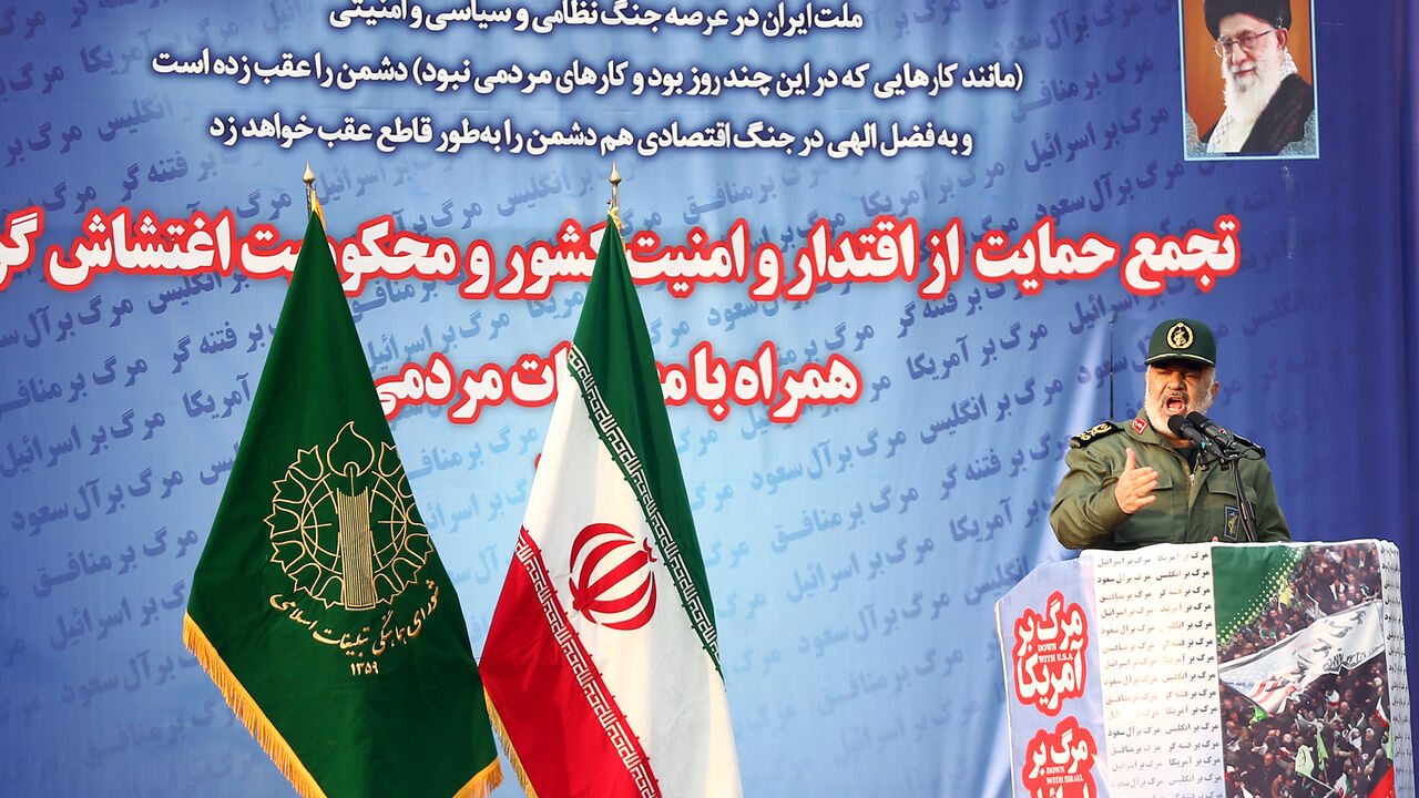 IRAN-GASOLINE/PROTESTS The commander of the Revolutionary Guards, Major General Hossein Salami, delivers a speech for people who attend a demonstration in Tehran, Iran November 25, 2019. Nazanin Tabatabaee/WANA (West Asia News Agency) via REUTERS ATTENTION EDITORS - THIS IMAGE HAS BEEN SUPPLIED BY A THIRD PARTY - RC2EID9D7CTI