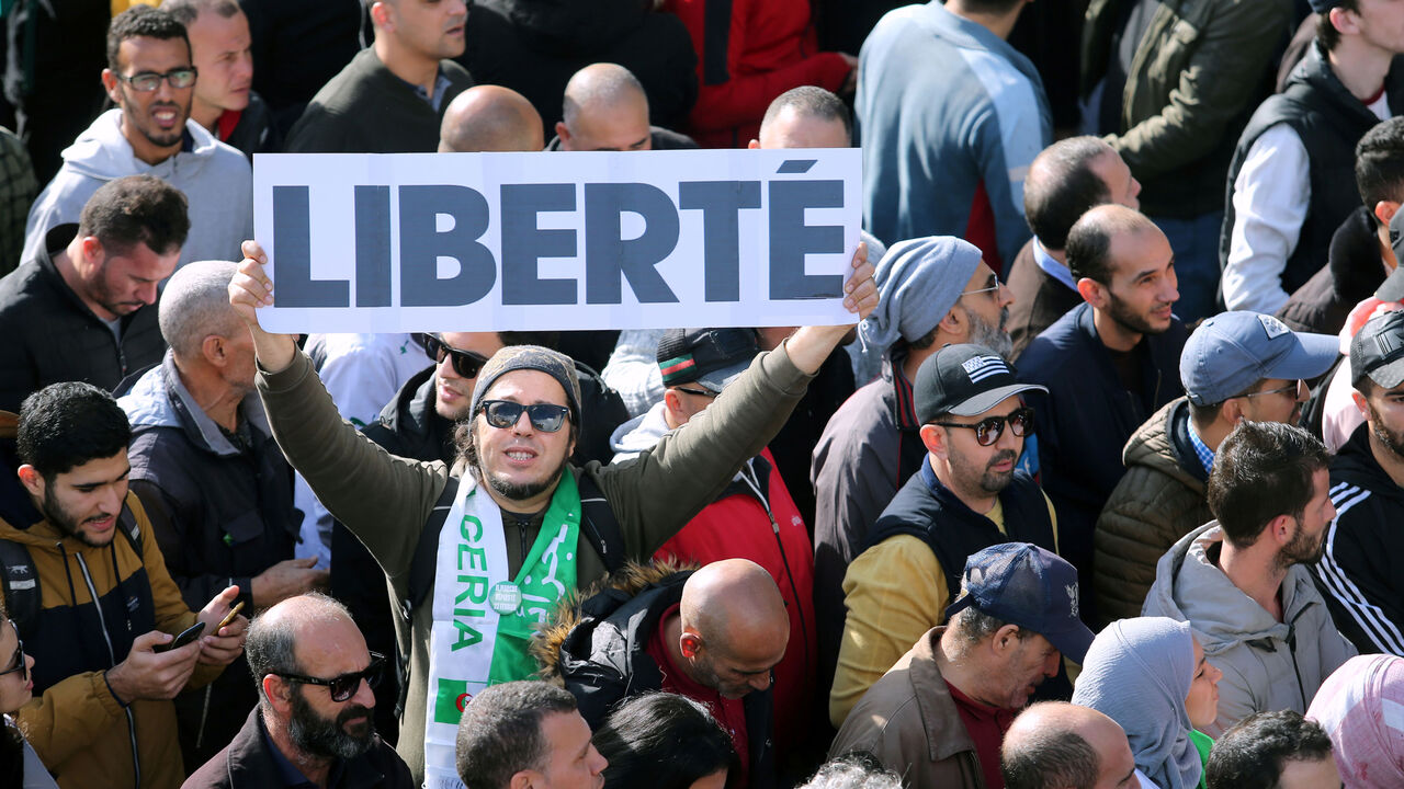ALGERIA-PROTESTS/ RTS2UBTR.jpg