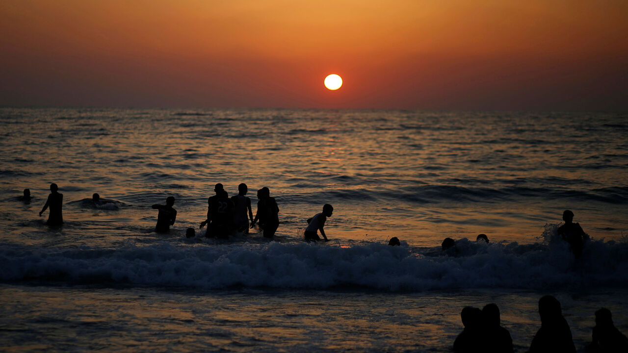 GLOBAL-BEACH/ RTS2LKT0.jpg