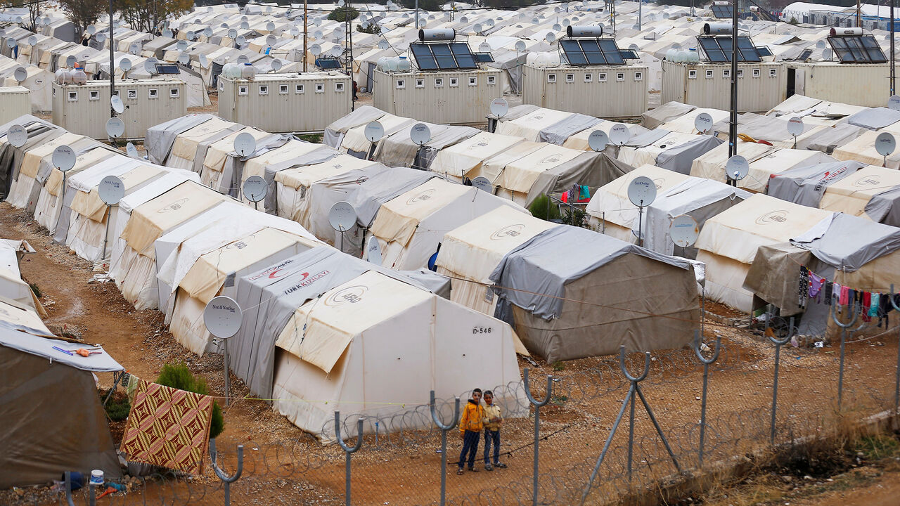 TURKEY-EUROPE/REFUGEES A general view of Nizip refugee camp, near the Turkish-Syrian border in Gaziantep province, Turkey, November 30, 2016. REUTERS/Umit Bektas - RC137324E500