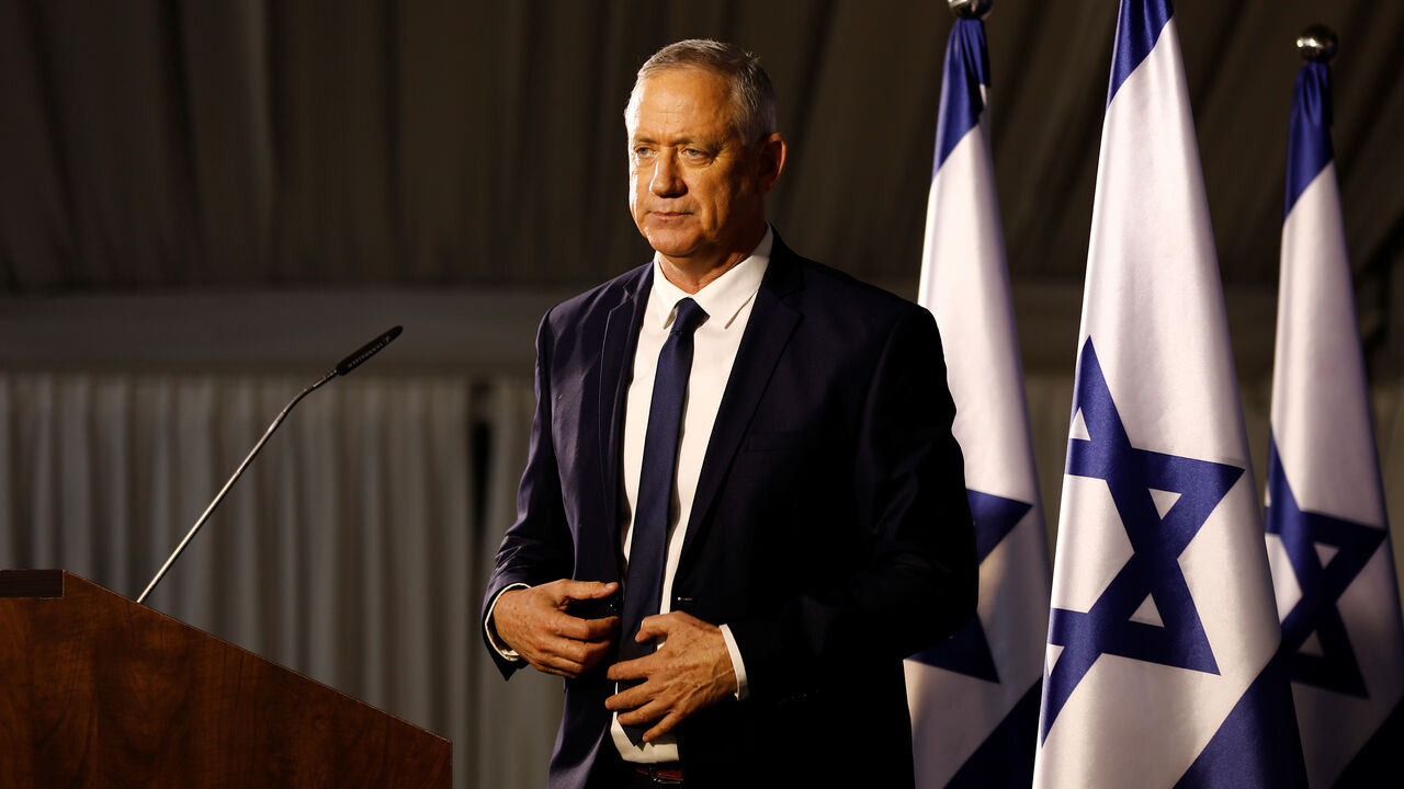 ISRAEL-PALESTINIANS/USA-GANTZ Benny Gantz, leader of Blue and White party is seen after delivering a statement near Tel Aviv, Israel January 25, 2020. REUTERS/Corinna Kern - RC26NE9TMJT9