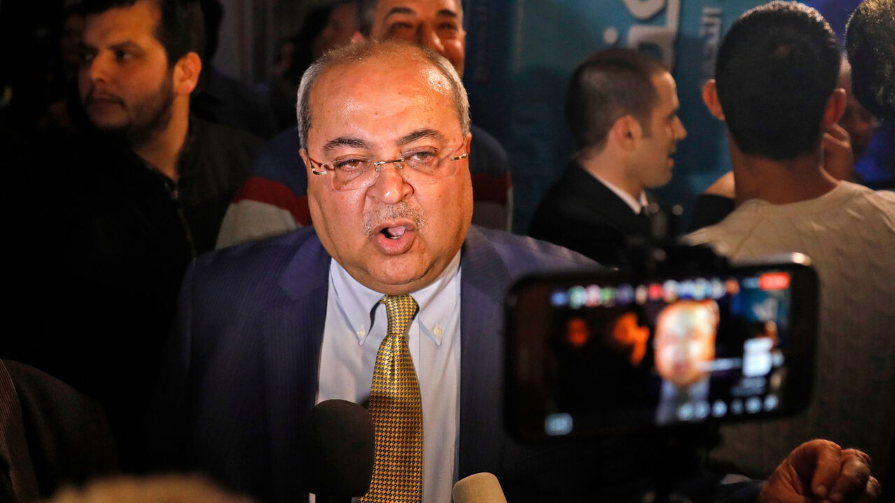1204806991 Ahmed Tibi, leader of the Arab Movement for Change (Ta'al) party that is part of the Joint List alliance, speaks to reporters at their electoral headquarters in Israel's northern city of Shefa-Amr on March 2, 2020, after polls officially closed. - Israeli Prime Minister Benjamin Netanyahu appeared to lead his main challenger following elections with multiple exit polls putting his right-wing Likud several seats ahead of the centrist Blue and White party. Exit polls by three Israeli television networks, rele
