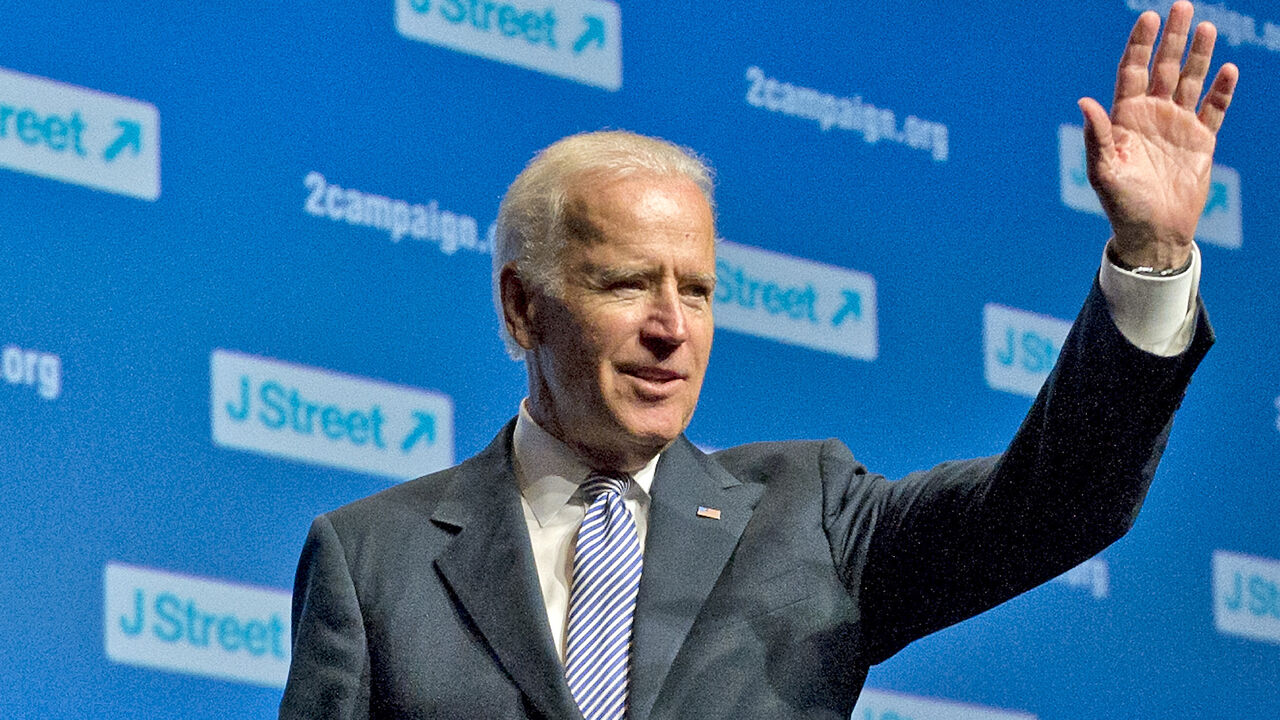 182558211 WASHINGTON, DC - SEPTEMBER 30: U.S. Vice President Joe Biden addresses the 4th National J Street Conference at the Washington Convention Center September 30, 2013 in Washington, D.C. J Street is a nonprofit advocacy group made up primarily of Jews based in the U.S. which says it aims to promote American leadership in ending the Arab-Israeli and Israel-Palestinian conflicts through diplomacy. (Photo by Ron Sachs-Pool/Getty Images)