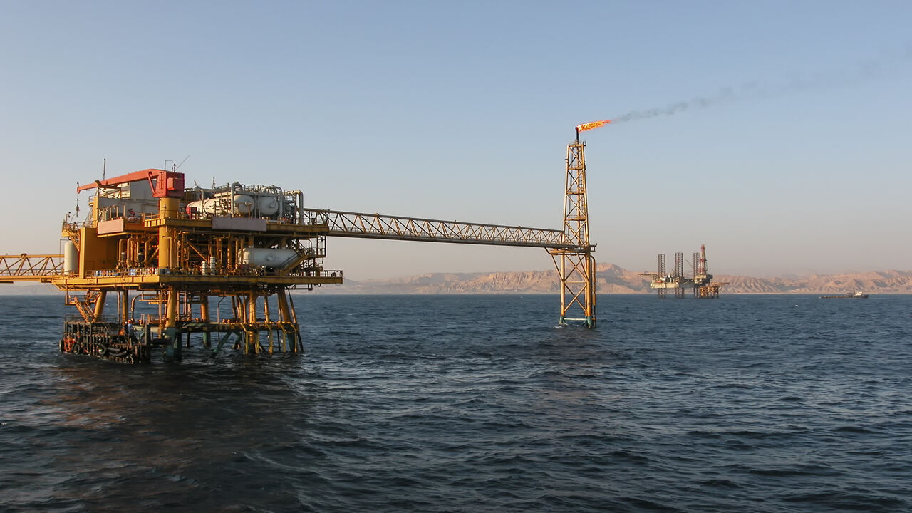 697019302 Oil Production Platform Offshore Sinai Coast