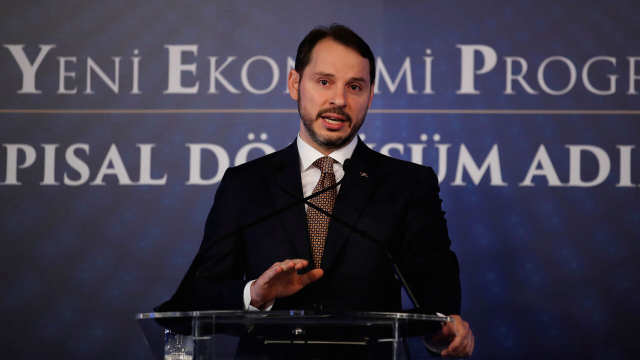 Turkish Treasury and Finance Minister Berat Albayrak attends a news conference in Istanbul, Turkey, April 10, 2019. REUTERS/Umit Bektas - RC1F2BCF1610