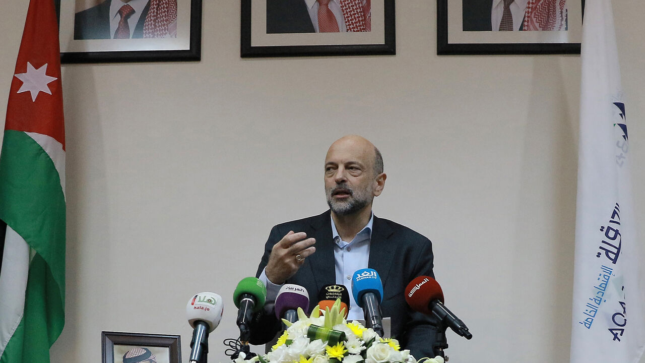 1157415849 Jordan's Prime Minister Omar al-Razzaz gives a press conference in the southern port city of Aqaba on July 23, 2019, discussing projects in the area including an underwater military museum. (Photo by Khalil MAZRAAWI / AFP) (Photo credit should read KHALIL MAZRAAWI/AFP via Getty Images)