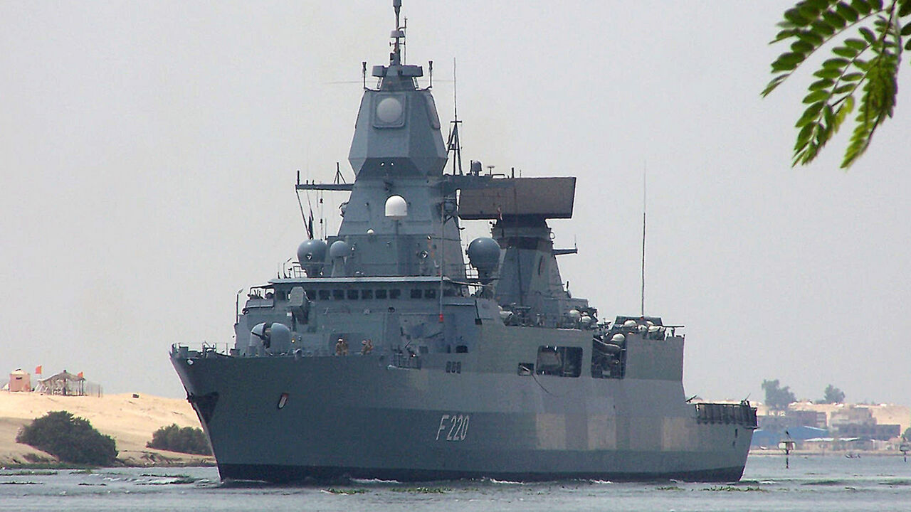 170435681 Germany's Sachsen class air-defense frigate "Hamburg" crosses the Suez Canal waterway near Egypts's port city of Ismailia, east of Cairo, on June 13, 2013. AFP PHOTO/STR (Photo credit should read -/AFP via Getty Images)