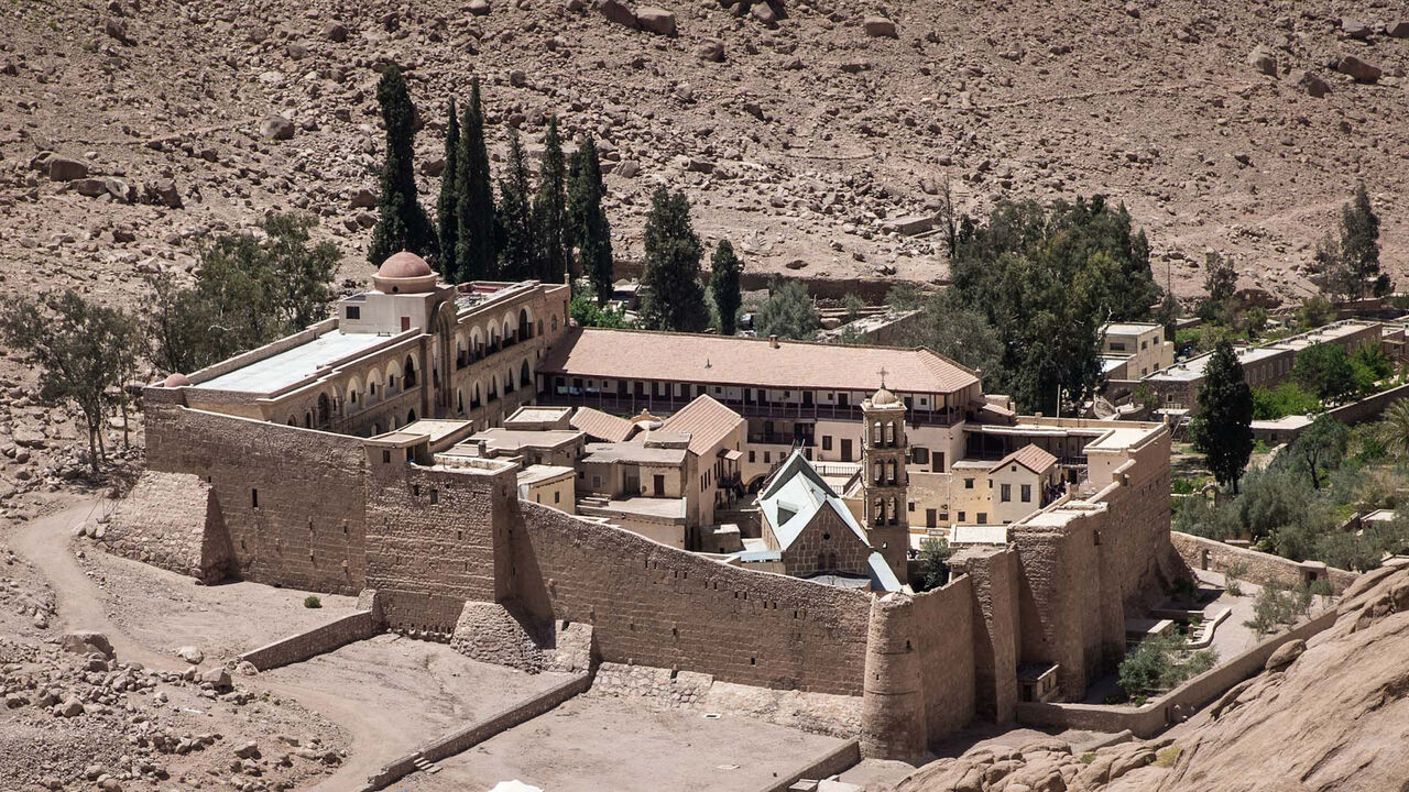 670135016 A picture taken on April 16, 2017 shows a general view of the Monastery of St. Catherine in Egypt's south Sinai, where a policeman was killed and three others wounded on April 18, 2017 when gunmen opened fire on a checkpoint near the monastery, the interior ministry said, in an attack claimed by Islamic State jihadists.
/ AFP PHOTO / Pedro Costa Gomes (Photo credit should read PEDRO COSTA GOMES/AFP via Getty Images)