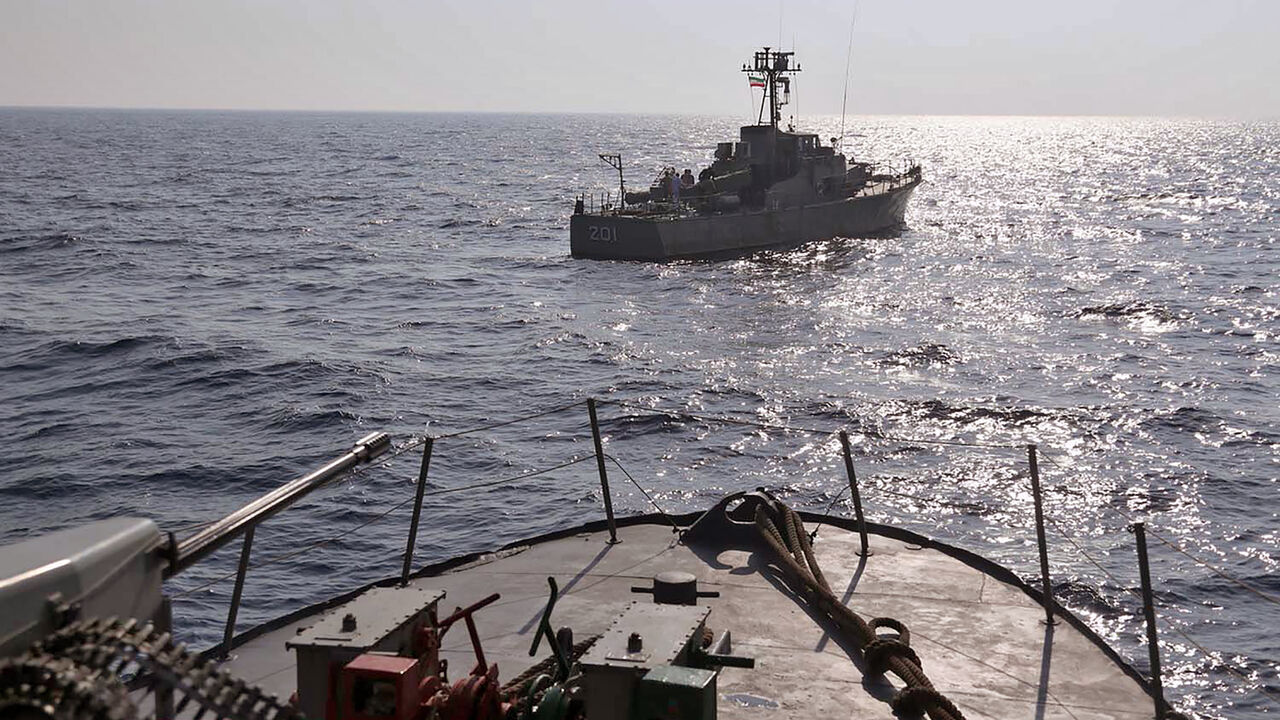 1228453103 A handout picture provided by the Iranian Army official website on September 11, 2020, shows an Iranian navy warship during the second day of a military exercise in the Gulf, near the strategic strait of Hormuz in southern Iran. - The Iranian navy began a three-day exercise in the Sea of Oman near the strategic Strait of Hormuz yesterday, deploying an array of warships, drones and missiles. One of the exercise's objectives is to devise "tactical offensive and defensive strategies for safeguarding the countr