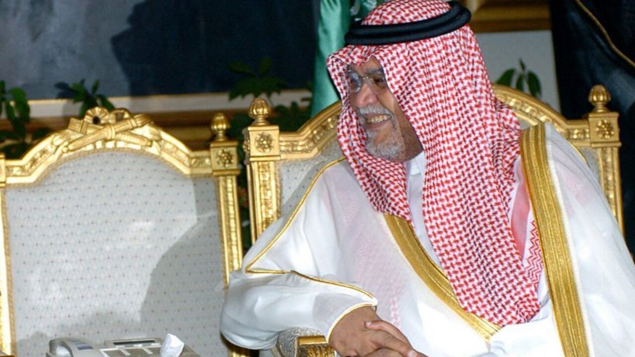 Britain's Prince Charles chats with Saudi Prince Bander Britain's Prince Charles (L) chats with Saudi Prince Bandar Bin Sultan on his arrival at Saudi Arabia capital Riyadh March 24, 2006. REUTERS/Sultan Al Fahad - RTR17L57