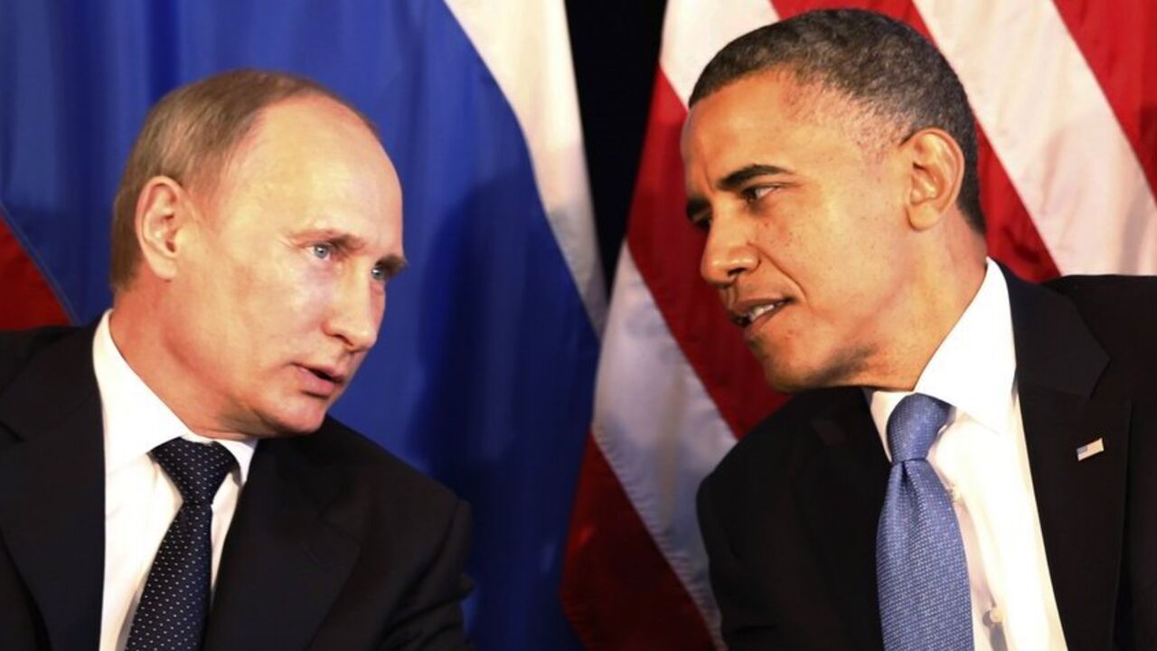 U.S. President Barack Obama meets with Russian President Putin in Los Cabos U.S. President Barack Obama meets with Russia's President Vladimir Putin in Los Cabos, Mexico, June 18, 2012. The leaders are in Los Cabos to attend the G20 summit. REUTERS/Jason Reed (MEXICO - Tags: POLITICS) - RTR33TZM