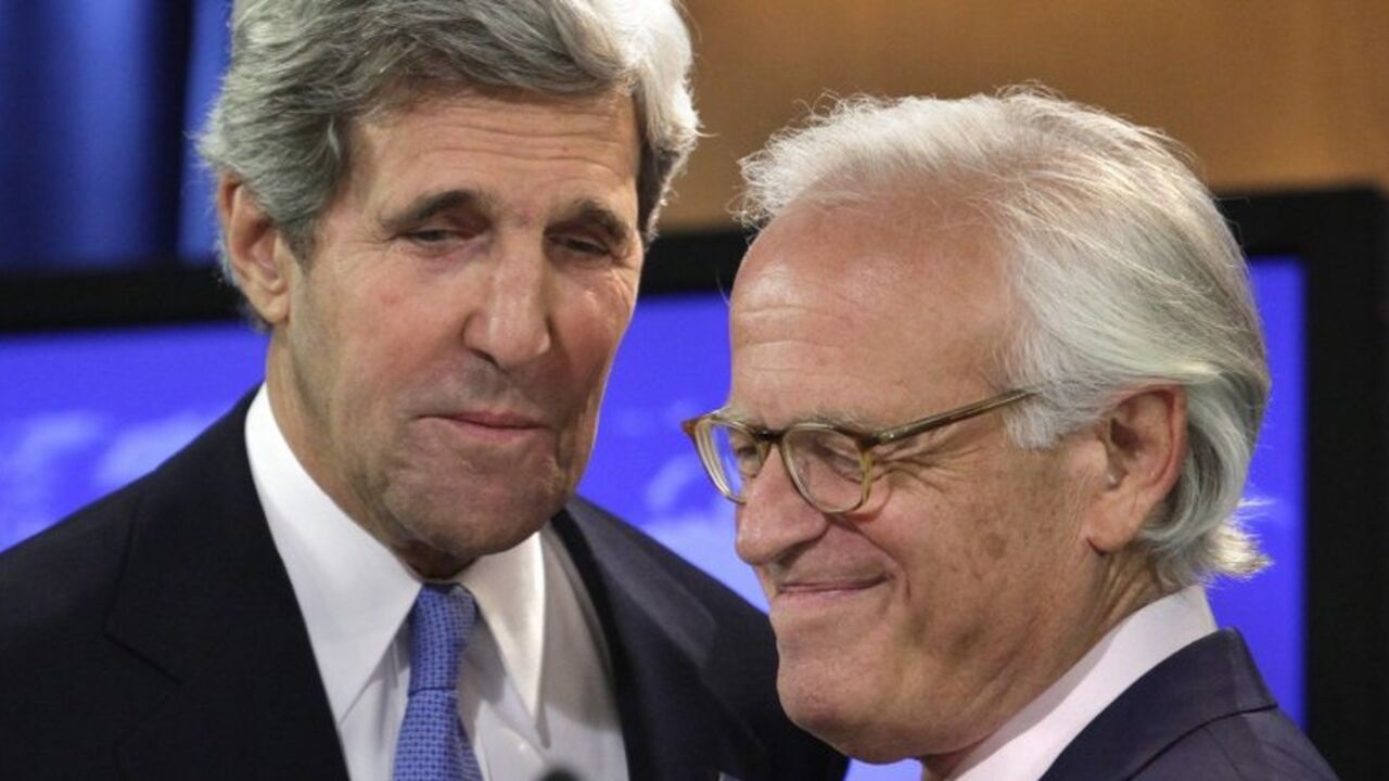 U.S. Secretary of State John Kerry and Martin Indyk leaves a briefing room at the State Department in Washington U.S. Secretary of State John Kerry (L) and Martin Indyk leaves a briefing room at the State Department in Washington July 29, 2013. Kerry named former U.S. ambassador to Israel Indyk as his main envoy in Israeli-Palestinian talks starting in Washington later on Monday seeking "reasonable compromises" in the tough negotiations. REUTERS/Yuri Gripas (UNITED STATES - Tags: POLITICS) - RTX123XL