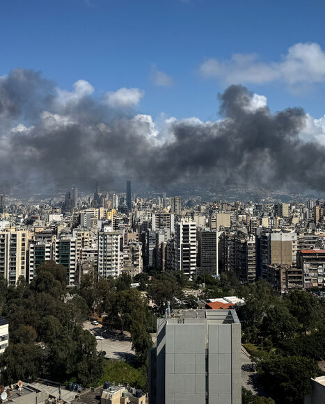 TOPSHOT - Smoke rises from the site of an Israeli strike that targeted an area in Beirut on April 8, 2026. Israel launched a series of strikes on Beirut on April 8, the most violent attack on the Lebanese capital since the start of war. The strikes came as Iran-backed armed group Hezbollah, which drew Lebanon into the Middle East war by attacking Israel on March 2, claimed it was close to a "historic victory". (Photo by Dylan COLLINS / AFP via Getty Images) /