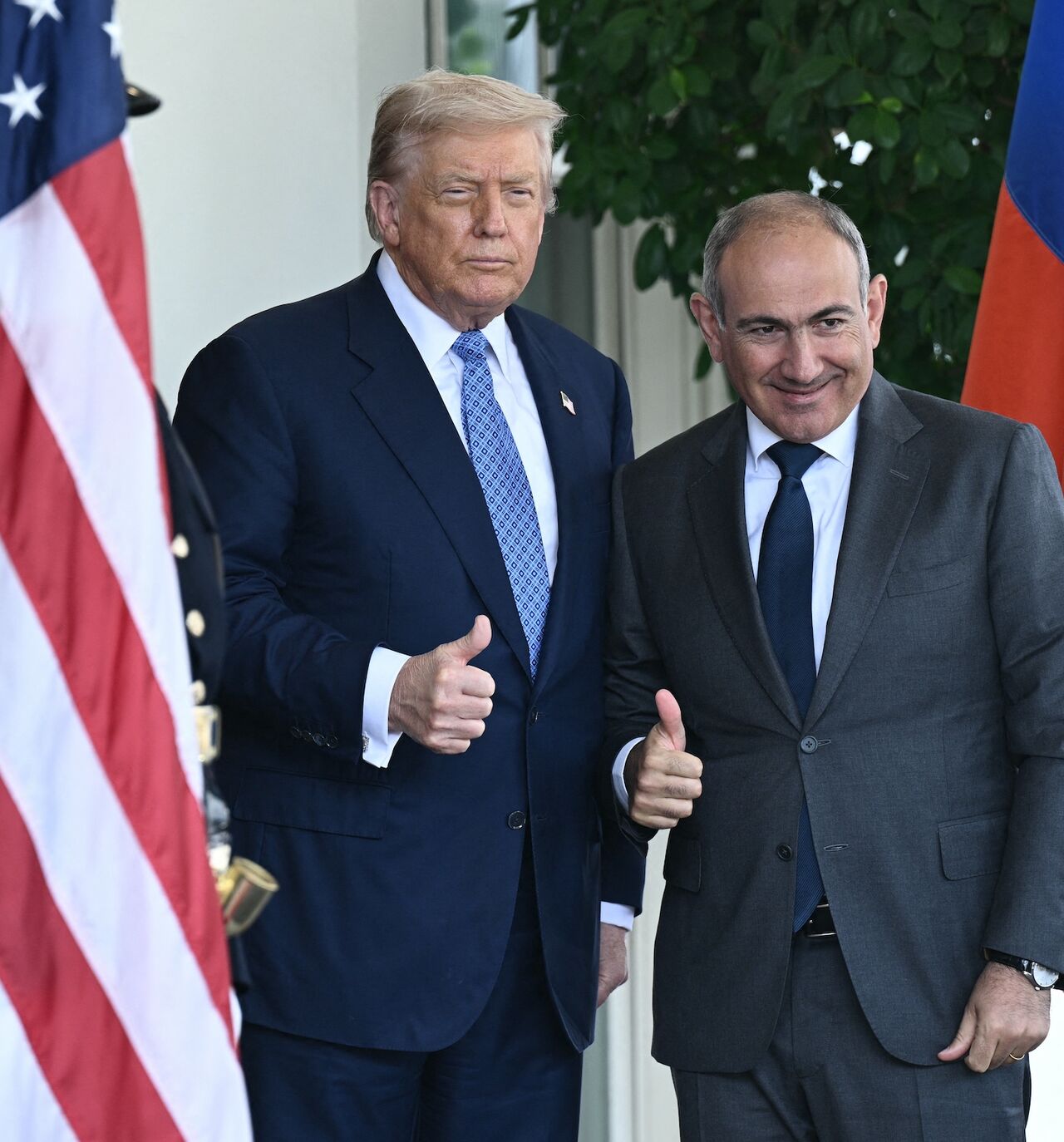 US President Donald Trump (L) welcomes Armenian Prime Minister Nikol Pashinyan outside the West Wing of the White House in Washington, DC, on Aug. 8, 2025. 