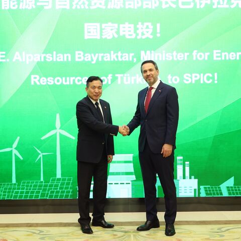  Turkish Energy Minister Alparslan Bayraktar and the head of China's National Energy Administration in Beijing on May 22, 2024. 