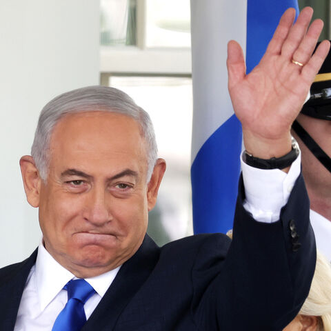 WASHINGTON, DC - SEPTEMBER 15: Prime Minister of Israel Benjamin Netanyahu waves as he arrives outside the West Wing of the White House September 15, 2020 in Washington, DC. Netanyahu is in Washington to participate in the signing ceremony of the Abraham Accords. (Photo by Alex Wong/Getty Images)